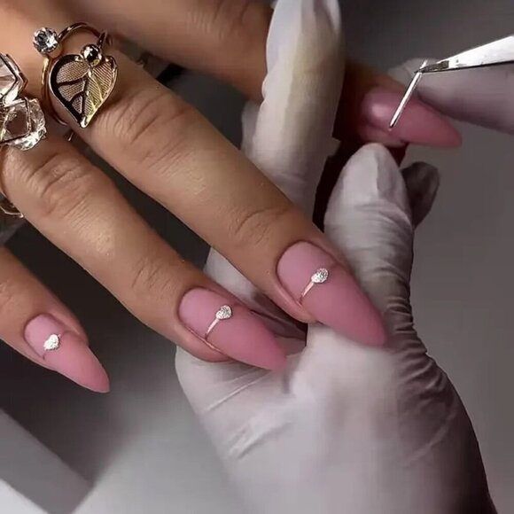 Elegant Pink Frosted False Nails with Removable Diamond Accent 💅✨ - Picture 1 of 6